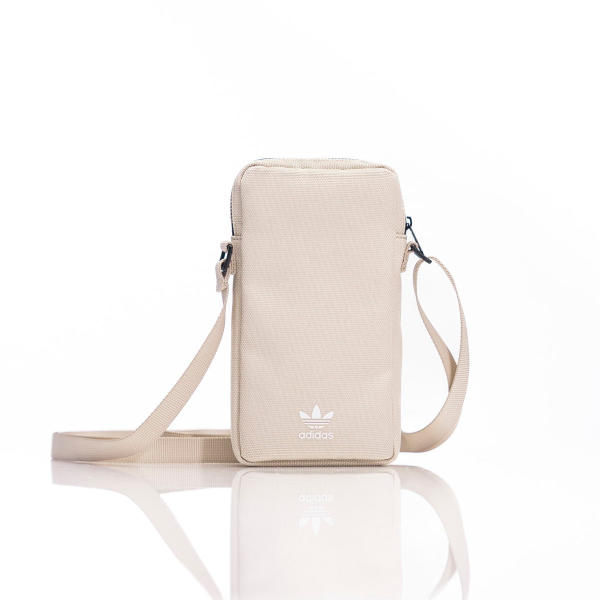 adidas ユニバーサルフォンポーチ Universal Pouch Big Logo トープホワイト