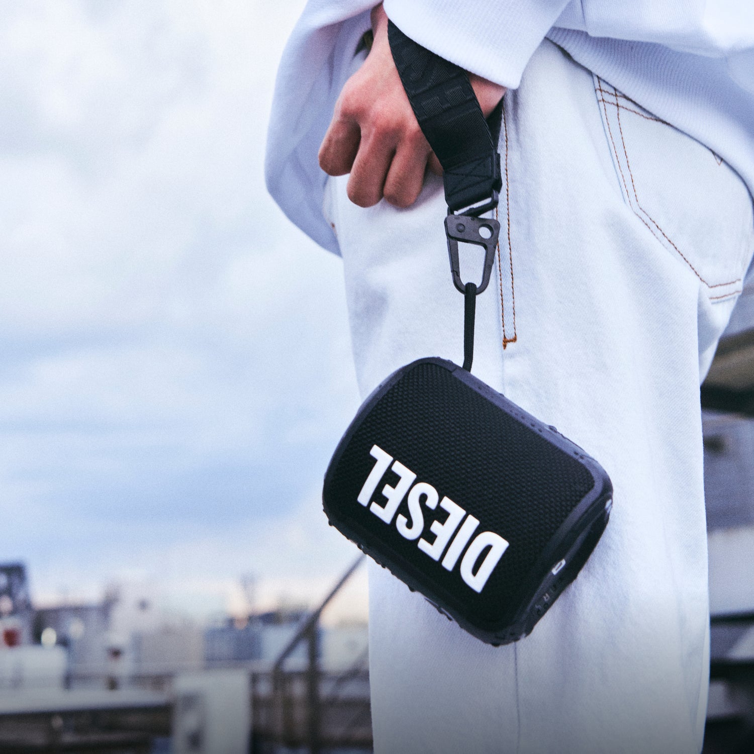 DIESEL_SS22_INSTAGRAM_5.jpg__PID:3e8b3e5c-085e-408e-b715-1f6c42fcb020