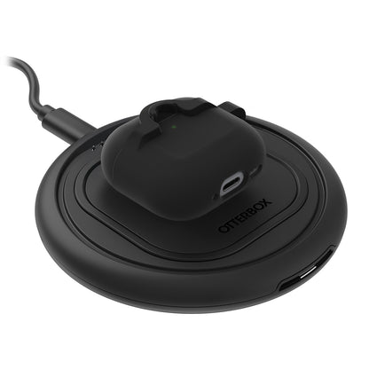 AirPods（第4世代）ケース 耐衝撃 カラビナ付き ブラック