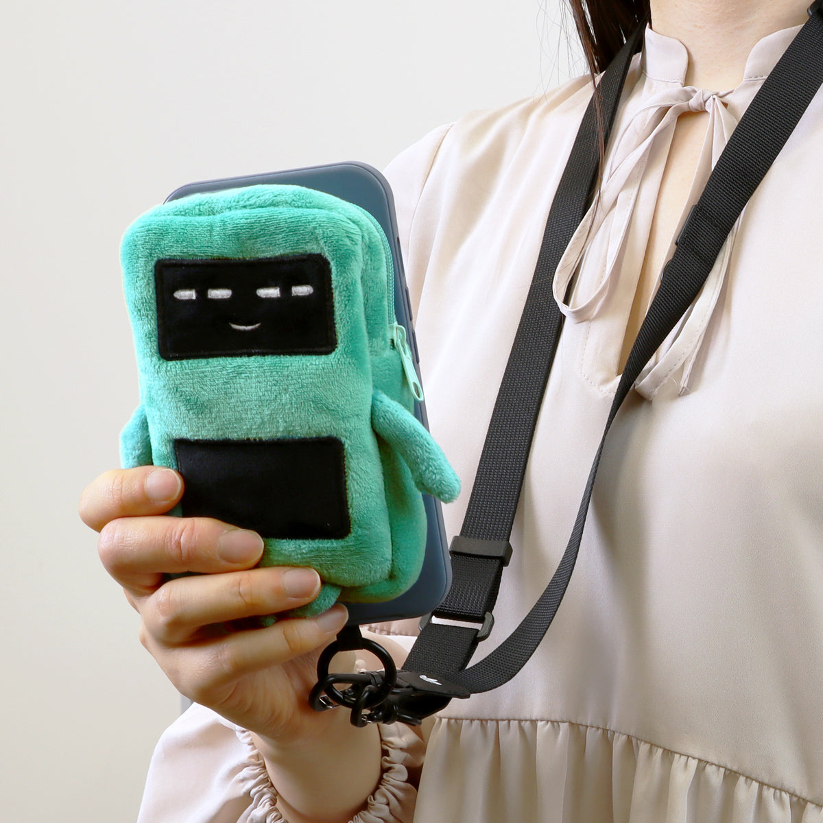 MagSafe対応ポーチ 回収箱男 Magmoji Wallet × ecorica