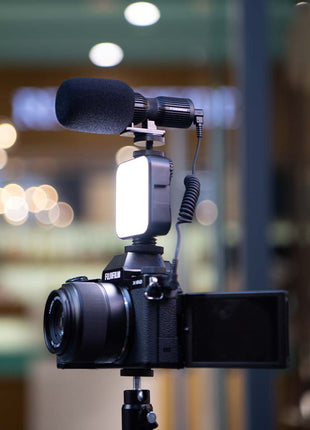 マイクセット スマホ&カメラ対応 スタンド/LEDライト付き マイクロフォン
