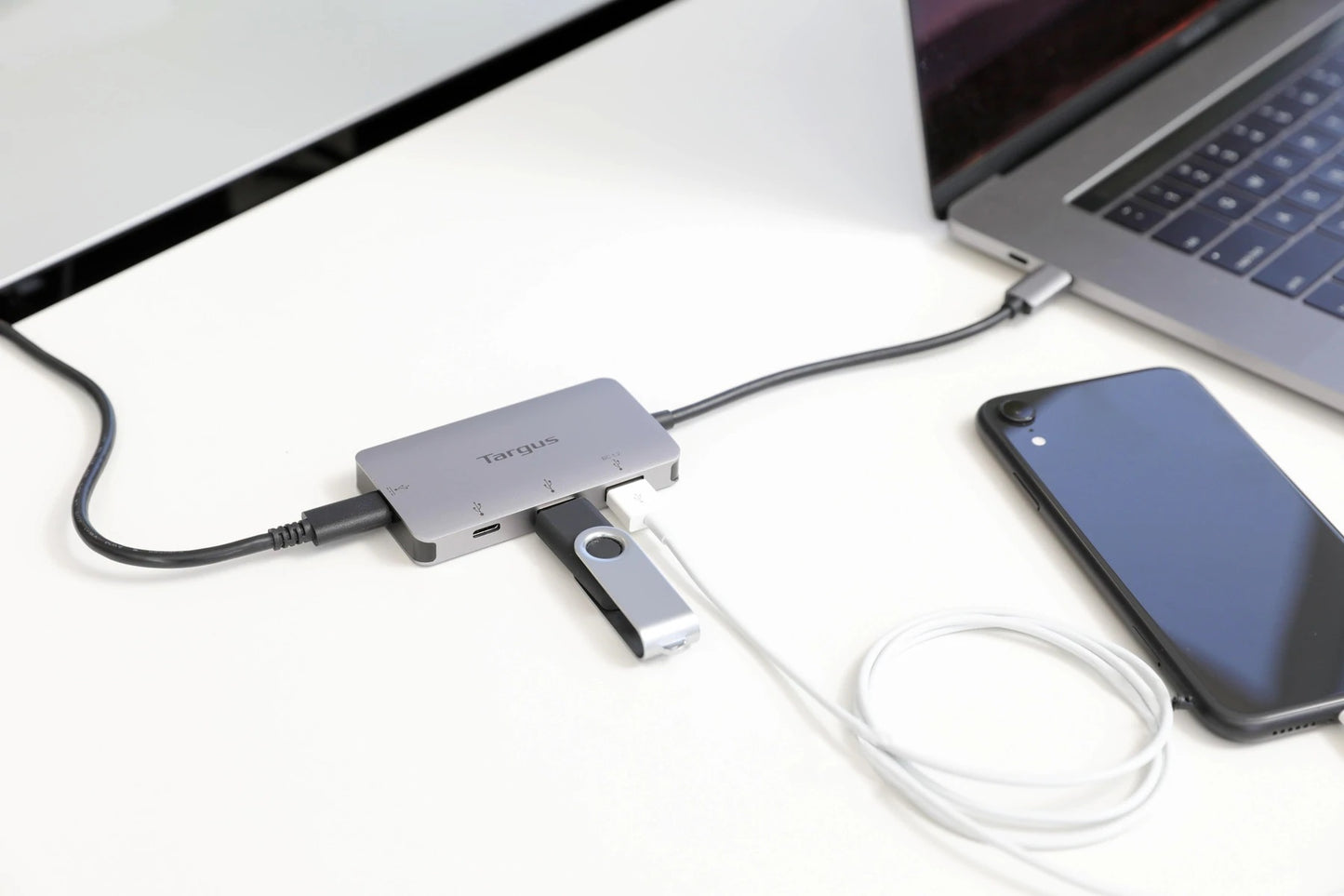 USBマルチポートハブ 100W PDパススルー搭載 USB-Aポートx2 USB-Cポートx2